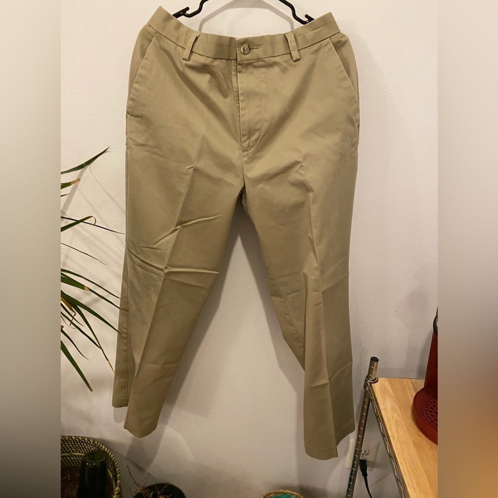 Dockers Khaki Pants 32/30
